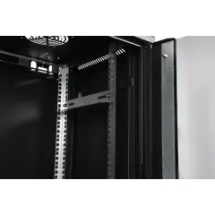 Шкаф телекоммуникационный настенный 15U, 600х450х770 (ШхГхВ)