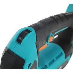 Лобзик Bort BPS-21LI-Q +2пил. 700Вт 2800ходов/мин от аккумулятора (кейс в комплекте)