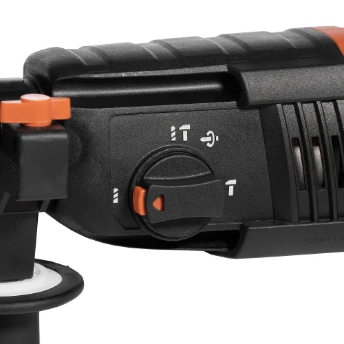 Перфоратор Daewoo DAH 820 патрон:SDS-plus уд.:3Дж 820Вт (кейс в комплекте)