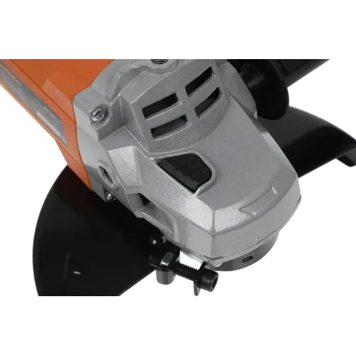 Углошлифовальная машина Daewoo DAG 2600-230 2600Вт 6600об/мин рез.шпин.:M14 d=230мм