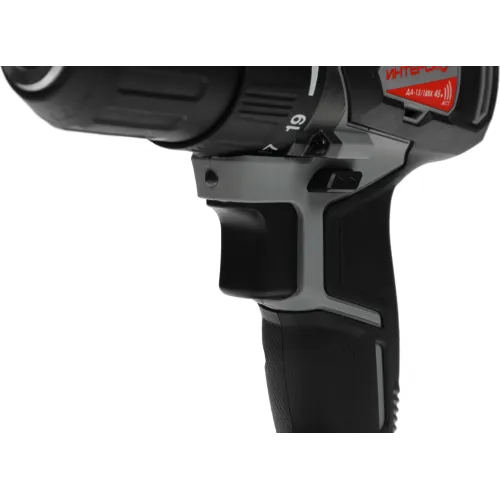 Дрель-шуруповерт Интерскол ДА-13/18ВК аккум. патрон:быстрозажимной (кейс в комплекте) (575.1.2.70)