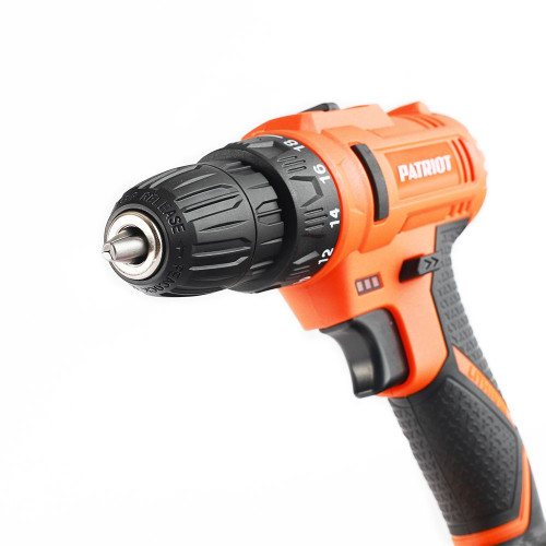 Дрель-шуруповерт Patriot THE ONE BR 117Li аккум. патрон:быстрозажимной (кейс в комплекте) (180301117)