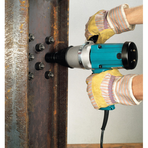 Гайковерт Makita 6906 850Вт патрон:квад.3/4" (кейс в комплекте)