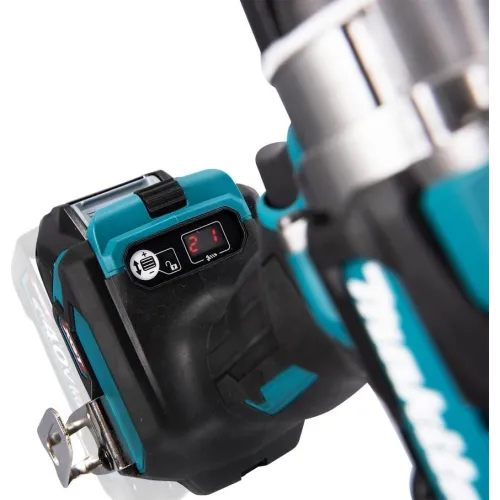 Дрель-шуруповерт Makita DF001GZ аккум. патрон:быстрозажимной