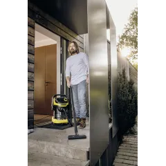 Строительный пылесос Karcher WD 5 S V-25/5/22 1100Вт (уборка: сухая/сбор воды) желтый
