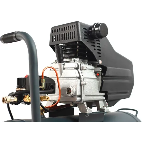 Компрессор поршневой Patriot Professional 50-340 масляный 340л/мин 50л 2000Вт черный