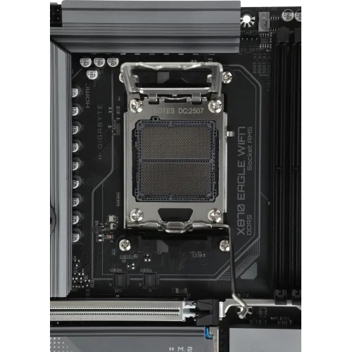 Материнская плата Gigabyte X870 EAGLE WIFI7 Socket AM5 AMD X870 4xDDR5 ATX AC`97 8ch(7.1) 2.5Gg RAID+HDMI