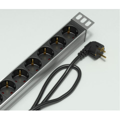 Блок распределения питания Rem R-16-8S-V-440-3 гор.размещ. 8xSchuko базовые 16A Schuko 3м