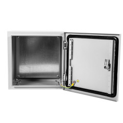 Шкаф распределительный Elbox EMW-600.400.210-1-IP66 настенный 600мм 400мм 210мм IP66 IK10 несъемн.бок.пан. 100кг серый