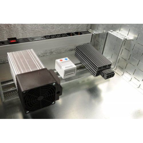 Шкаф коммутационный ЦМО (ШТВ-Н-6.6.3-4ААА) настенный 6U 600x330мм пер.дв.вентил. задн.дв.стал.лист несъемн.бок.пан. 57кг серый 220мм 27кг 400мм IP65 уличный всепогодный