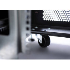 Шкаф серверный ЦМО (ШТК-СП-42.8.10-48АА-9005) напольный 42U 800x930мм пер.дв.перфор. задн.дв.перфор.2-хст. 2 бок.пан. 1350кг черный 690мм 180град. 1950мм