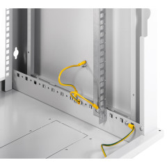 Шкаф коммутационный ЦМО ШРН-ЭКОНОМ (ШРН-Э-18.650) настенный 18U 600x650мм пер.дв.стекл 65кг серый 600мм 31.8кг 180град. 930мм